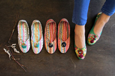 Indie Folk by Pat Bravo